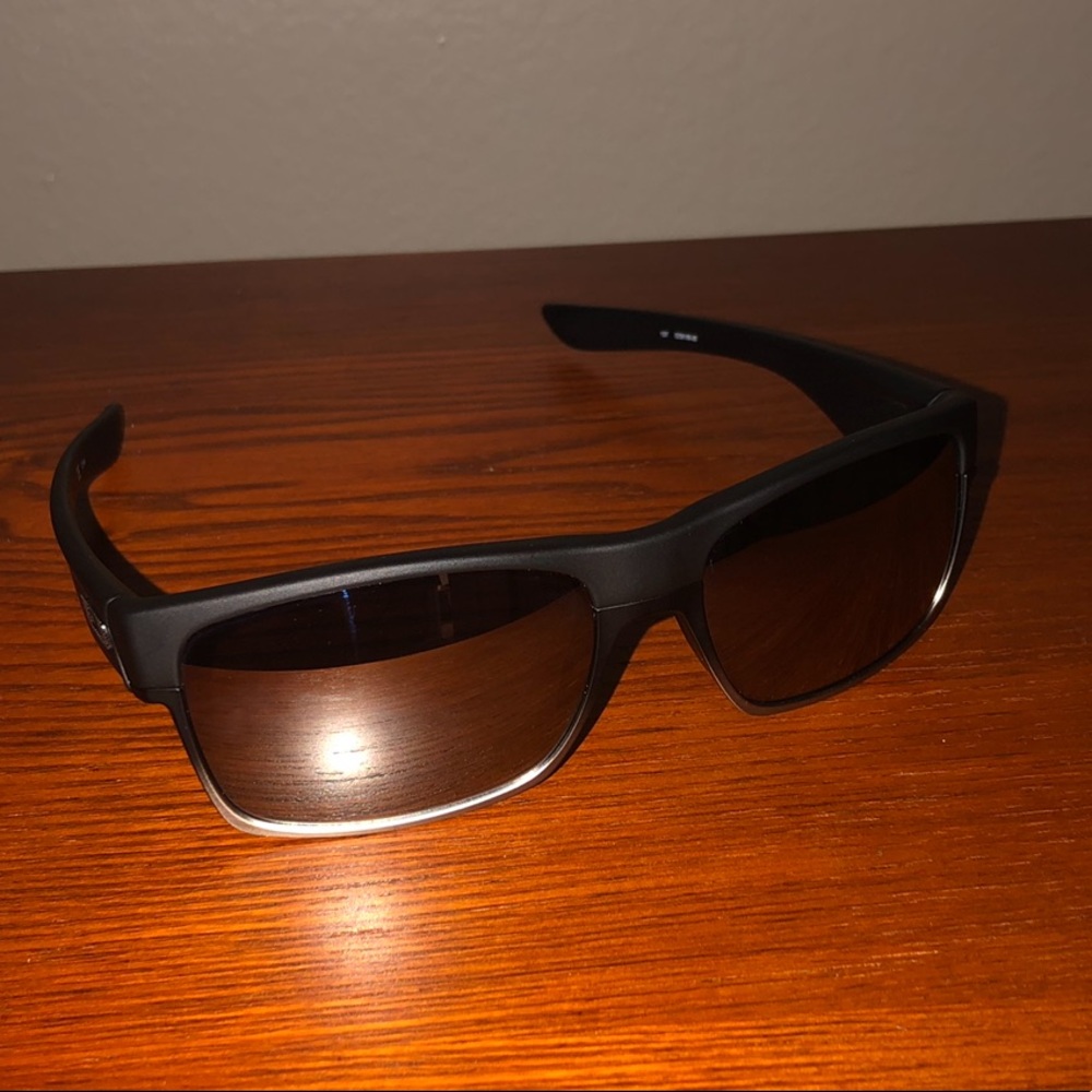Polarized Men’s Twoface Oakley’s